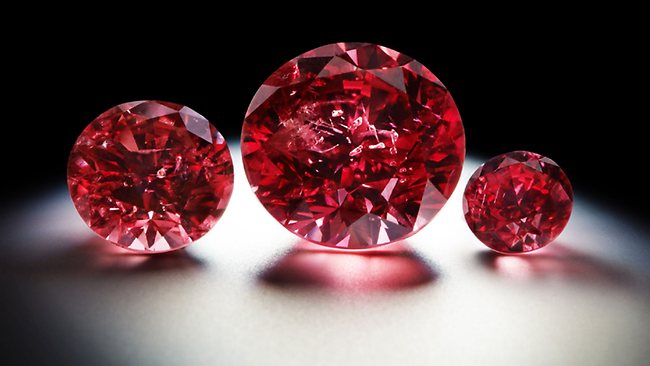 1 красный алмаз фото